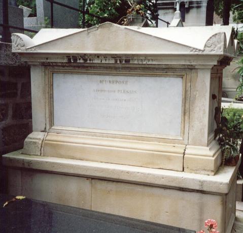 La tumba de la auténtica "dama de las camelias", en el cementerio de Montmartre (París)